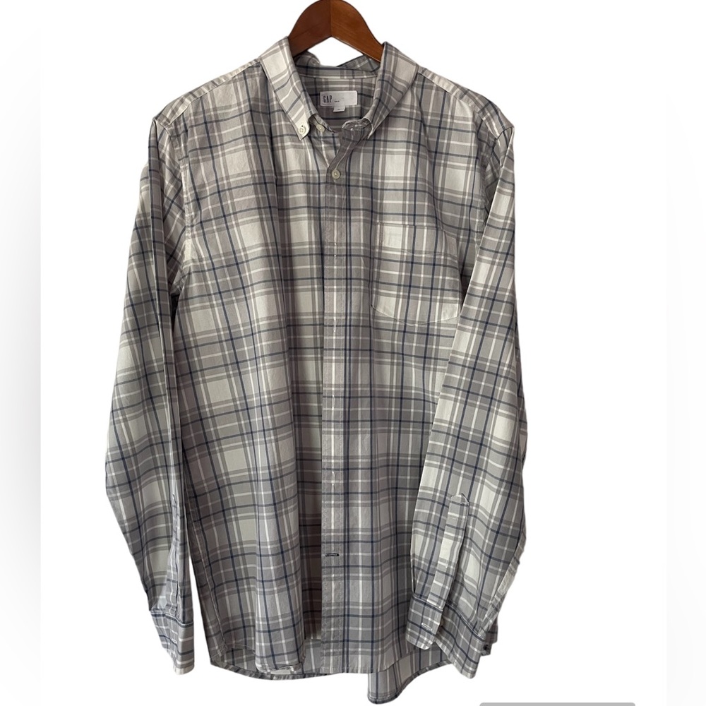 GAP Slim Fit Men’s Button Down Shirt - XL